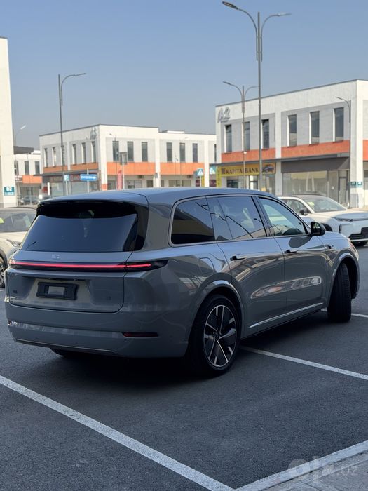 Li 9 Ultra restaling