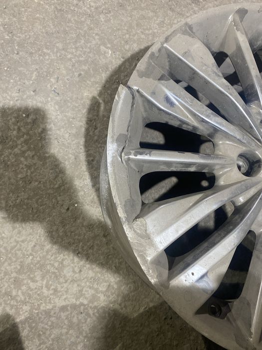 Продам диски 3 шт на 18.