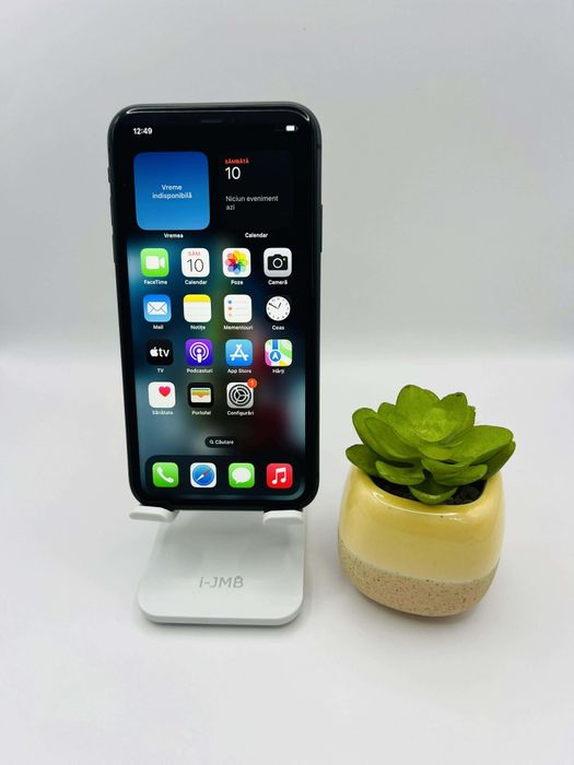 Vând/Schimb iPhone 11 impecabil 64 GB impecabil