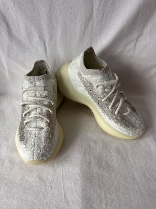 Adidas Yeezy boost 380 Calcite Glow marime 36