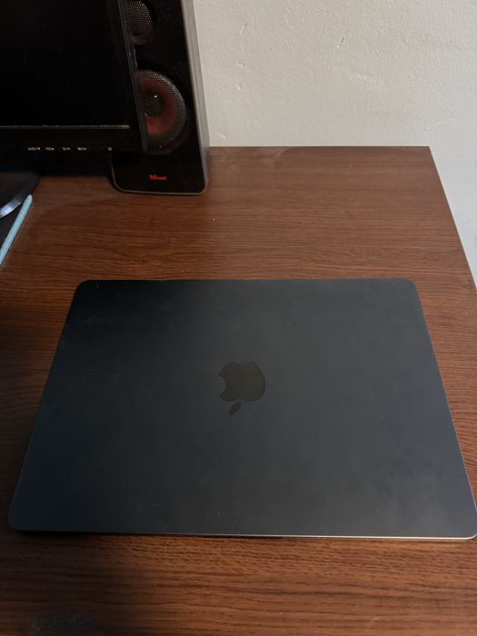 MacBook Air M2 13,6 inch (2022) – Stare impecabilă