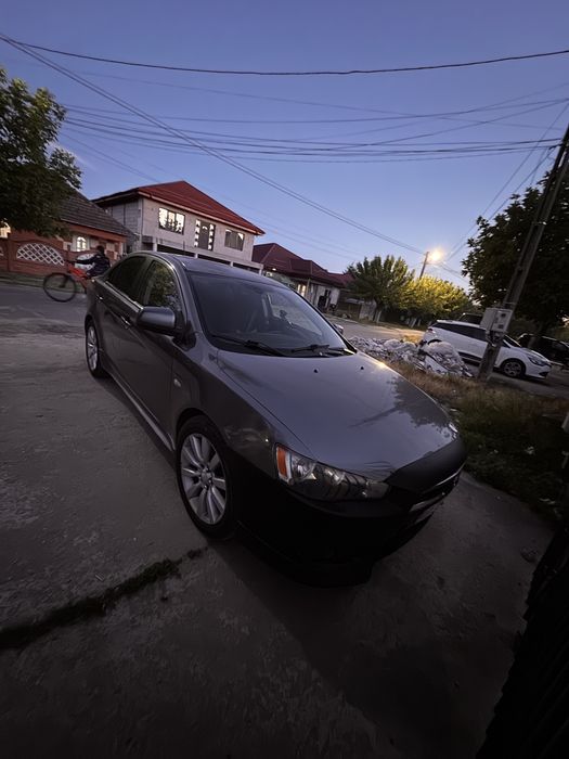 Mitsubishu an 2008 .2’,0 disel
