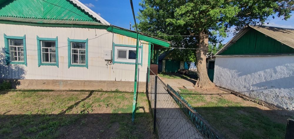 Продам дом в посёлке Жарсуат, ЗКО.