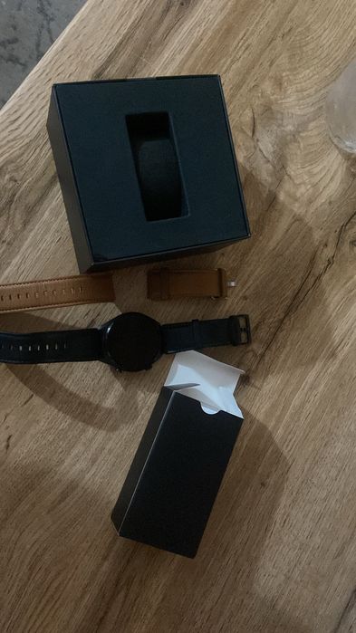 Xiaomi Watch S1  .