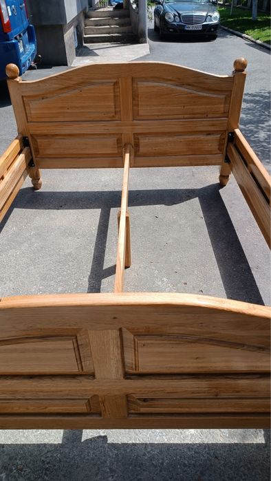 Pat lemn masiv esenta tare - 2 persoane