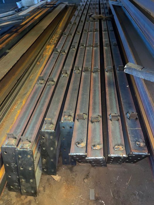 Vindem si distribuim o gama larga de hale sau structuri metalice noi n