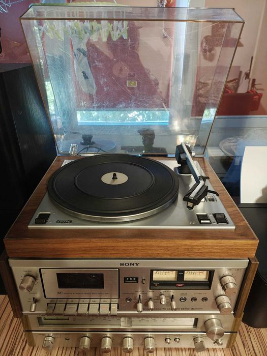 Philips 22 GA 427 + Toshiba SA-220L + Sony TC 188 SD + Boxe Philips