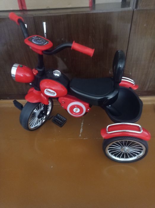Velosiped 3 oyoqli