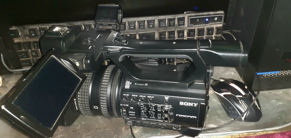Sony nx100 sotiladi.