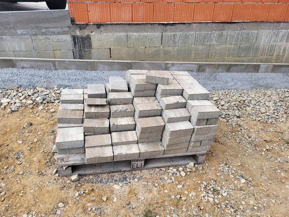 pavaj model deosebit