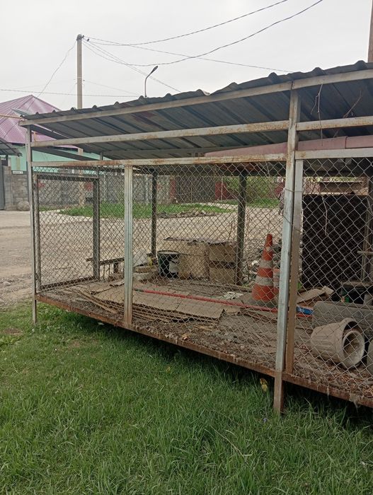 Продам вольер +бутка