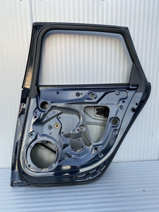 Usa dr spate Audi A4 B8 Facelift cod culoare LX5R 2012-2015