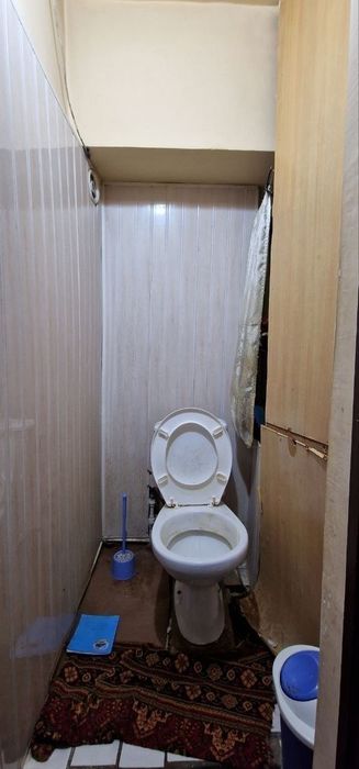 70м2. Юнусабад 4. 3/1/4. Биллюр.
