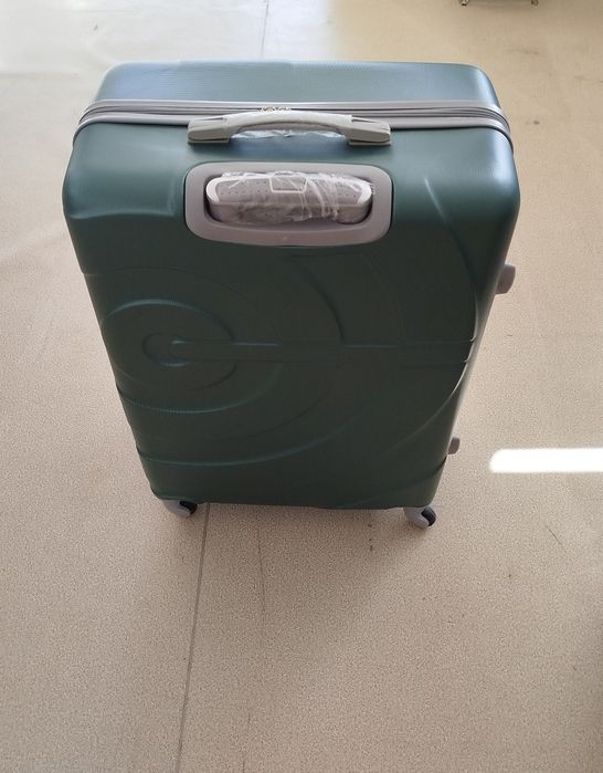 Чемодан большой 2 цвет