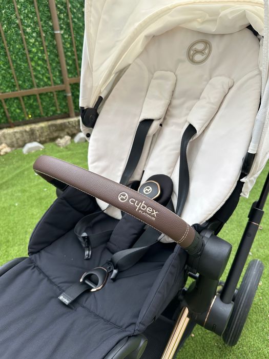 Cybex Priam 4 Rose Gold Off White 2024 + дъждобран