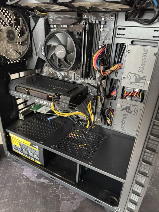 vand setup de gaming ca nou