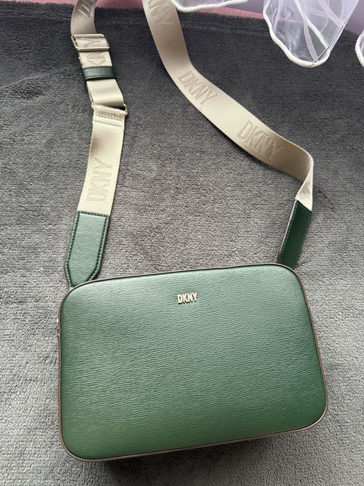 DKNY Дамска чанта
