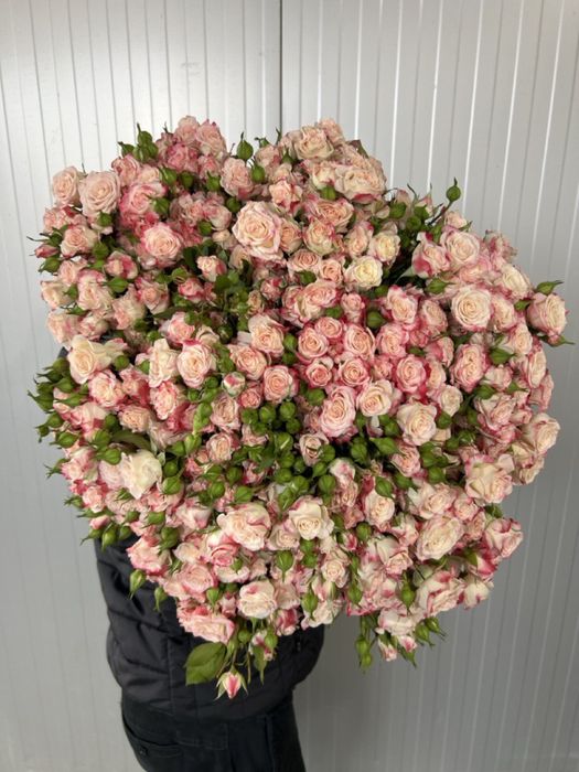 Букет цветов,букет пионов,розы,тюльпаны