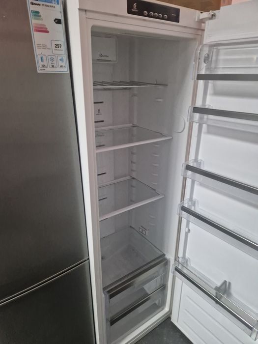 Хладилник Whirlpool A++ No Frost 370 литра