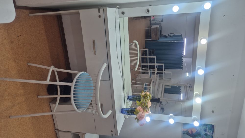 Визажные столы, маникюрные столы, перегородка, стелла