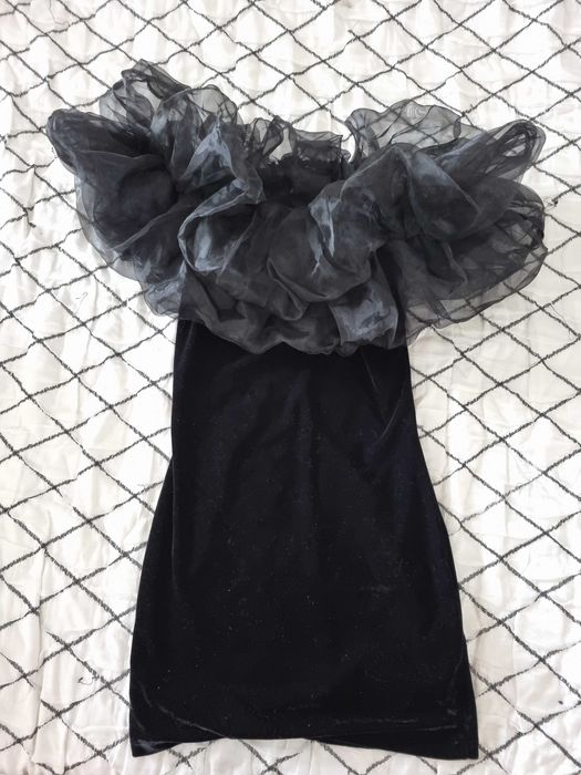 Платье бархатное новое Zara