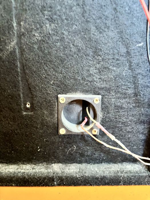 Продам сабвуфер.