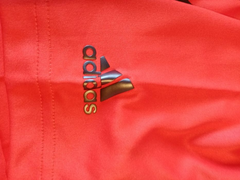 Нова спортна блуза Adidas