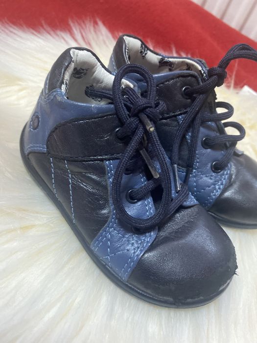 Ghete piele marimea 20 like Ecco