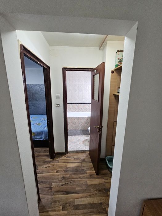 Închiriez apartament