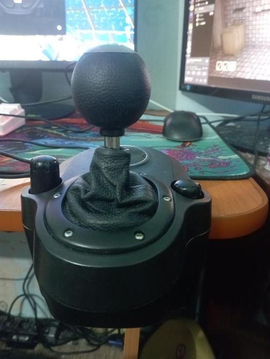 Volan Logitech G29 + schimbator