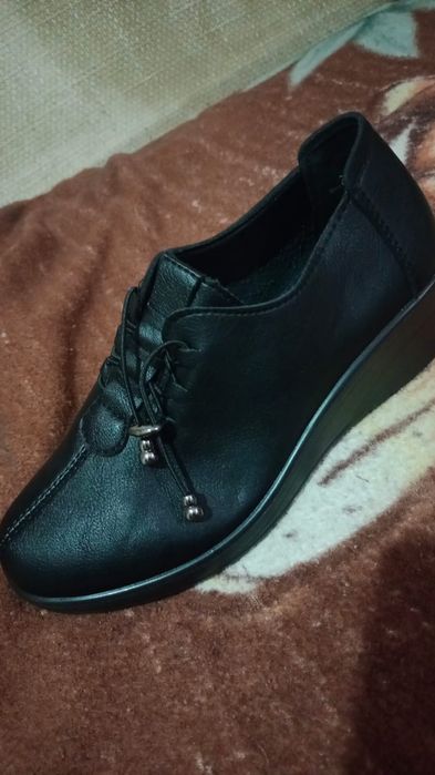Продам обувь на платформе кожа