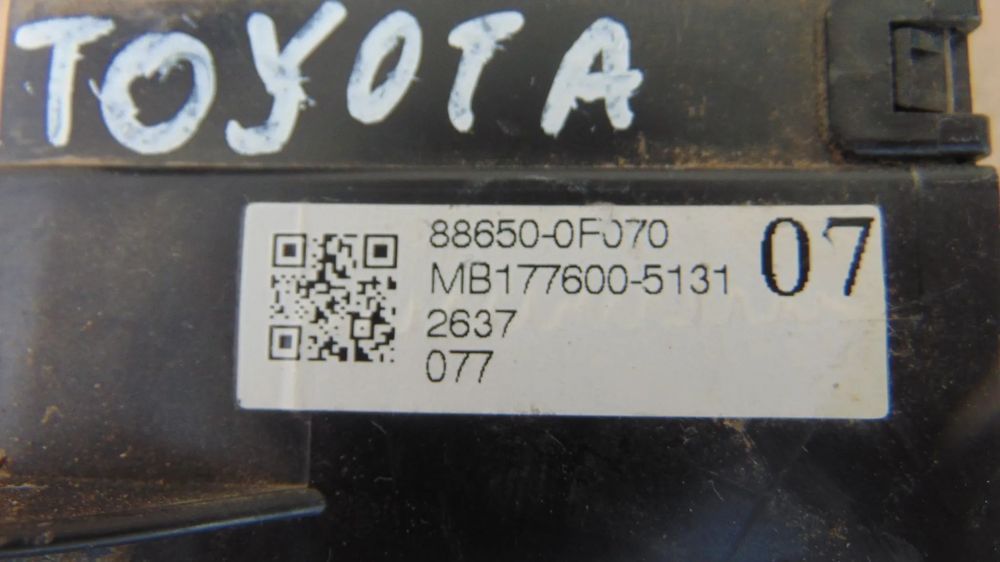 Modul lumini Toyota Corolla Verso an 2004-2009 cod MB177600-5131