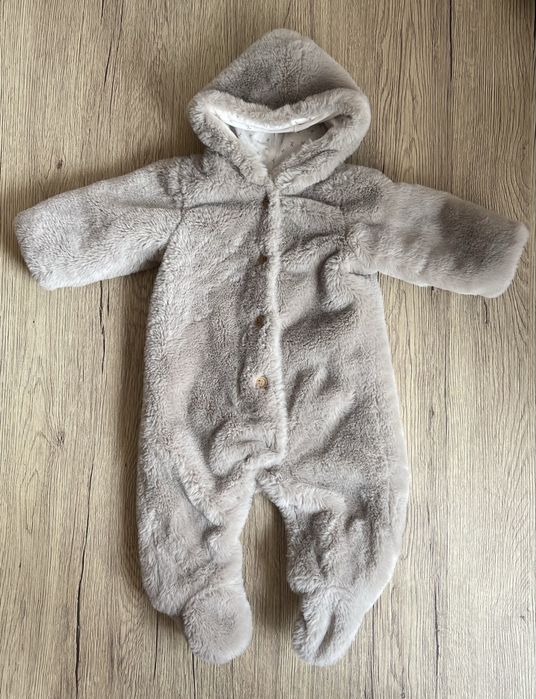 Combinezon Zara cu efect de blana marimea 62, 1-3 luni