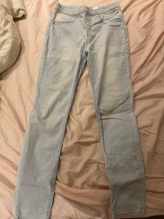 Светли дънки за деца на 9-10 годишна възраст