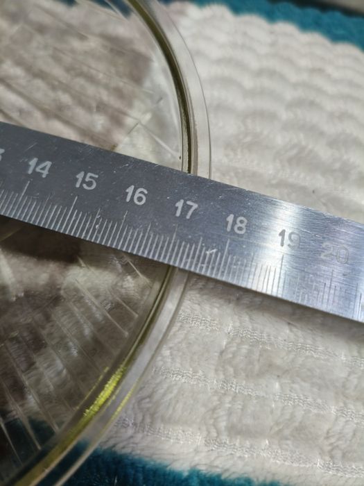 Стекло на фару 175мм