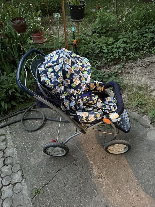 Detskiy kolyaska zoridan