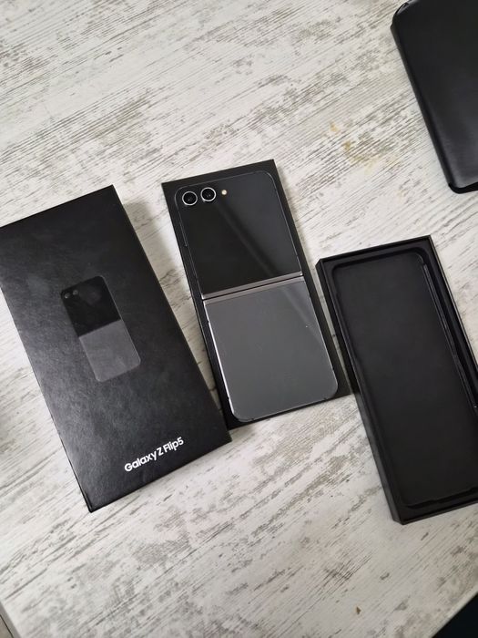 Flip 5 512 gb stare foarte buna
