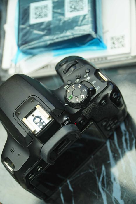 Canon EOS 850D + EF-S 18-135mm USM 4K video kamera sotiladi Sony