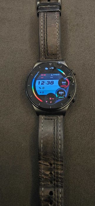 Продавам часовник Huawei GT2 pro