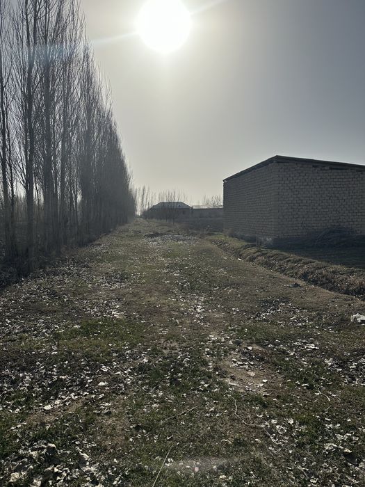 Участка турар жой кадастр хужатлари бор сув ва свет доимий