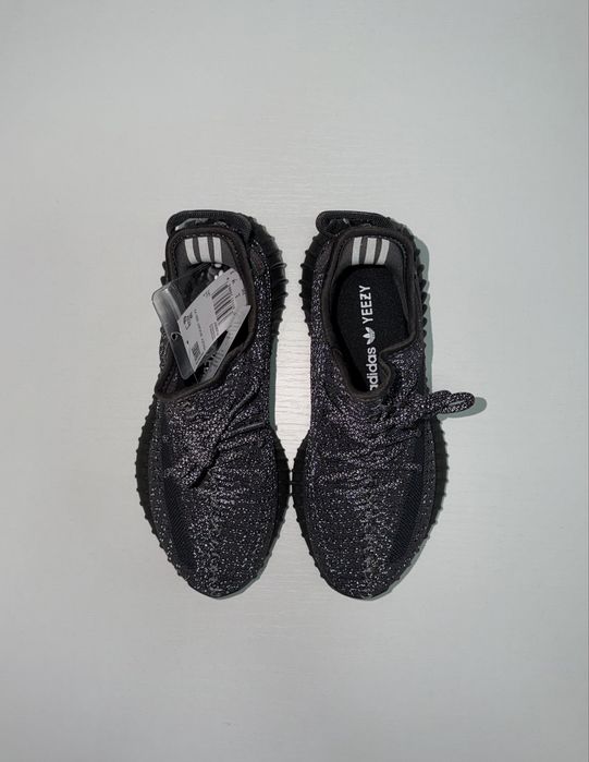 Adidas Yeezy Boost 350 V2 | Black Reflective | 38