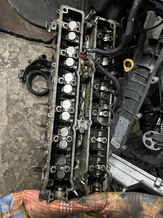 Головка ГБЦ 2jz-ge, коса, гур насос, компрессор кондиционера