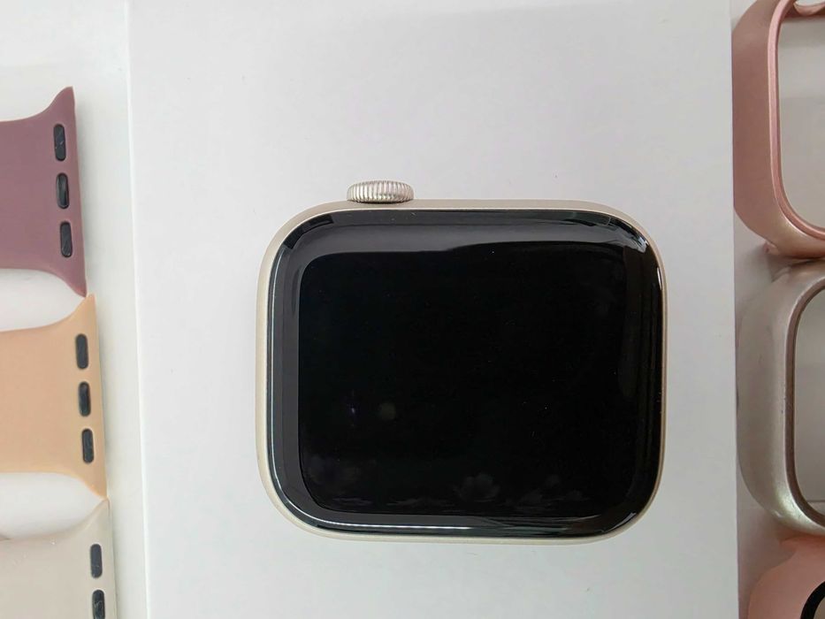 Apple Watch 9 45mm Starlight