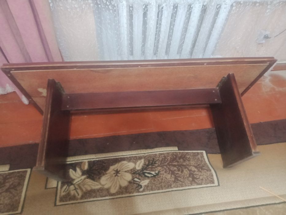 Продам журнальный столик