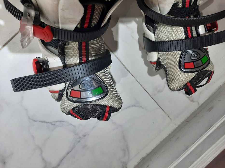 Продам коньки детские