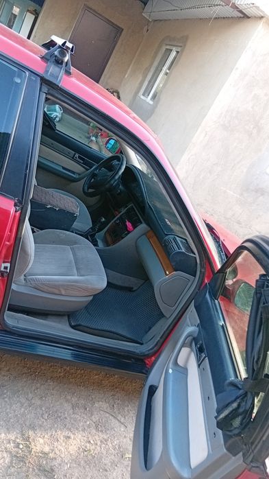 Продаю ауди с4 универсал