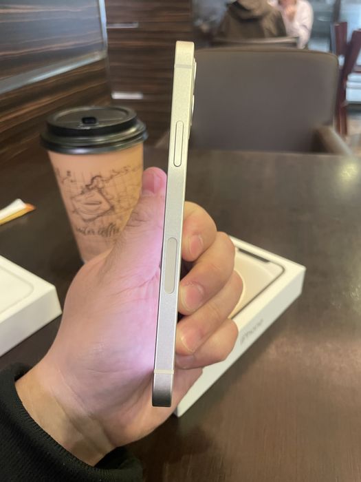 iPhone 12/64гб без ремонта