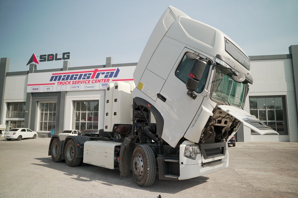 Howo - T7H 6×4 CNG