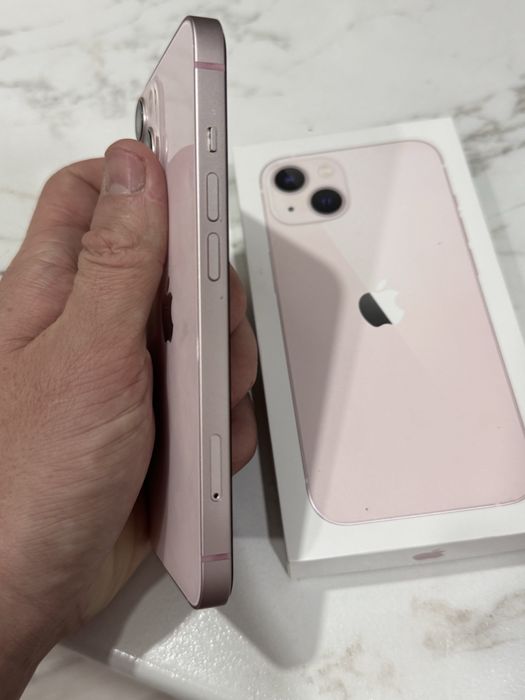 Айфон 13 в идеал сост