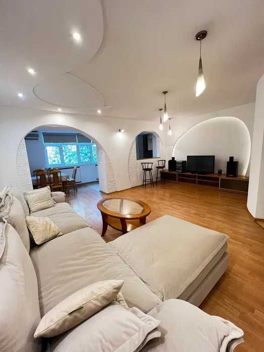 Сдается ШИКАРНАЯ квартира 3/2/9 в  Алмазар сити